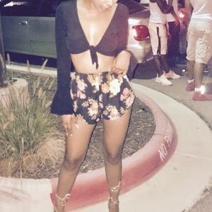 FLORAL DRESSY SHORTS